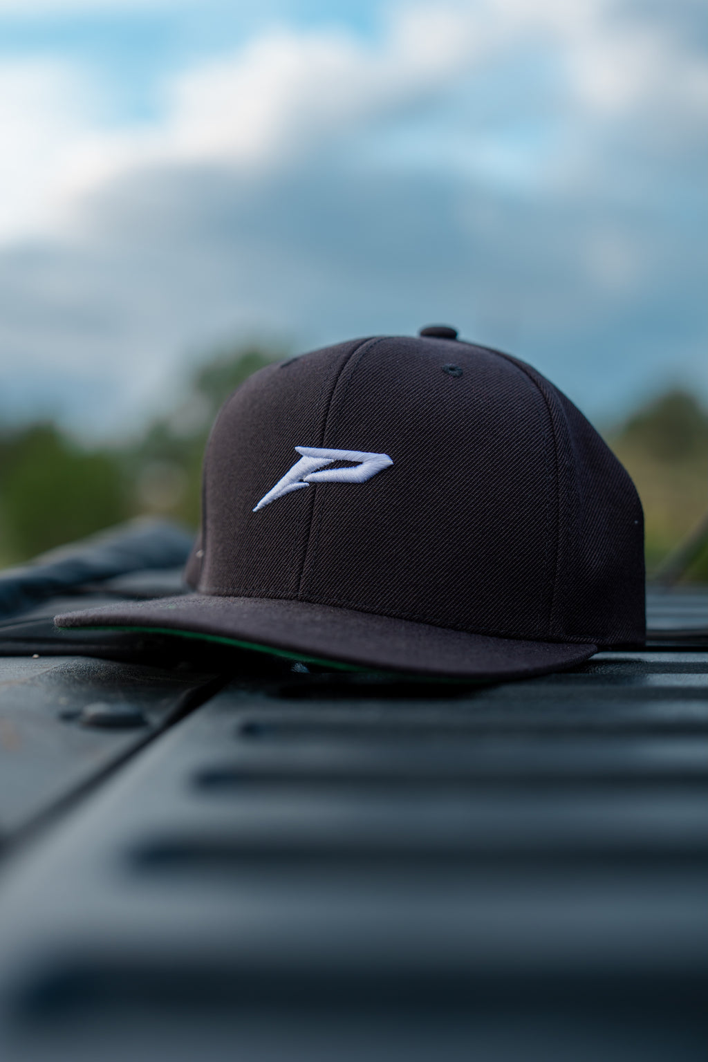 Essential Snapback
